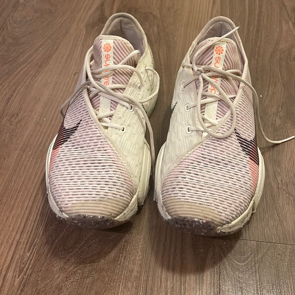 Nike Shoes US 9.5